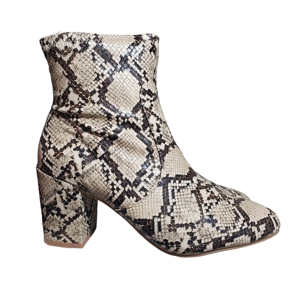 Sugar Itsie Natural Texture Man Made Ankle Boots Sz 9M - Picture 3 of 9